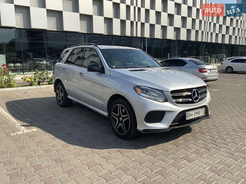 Позашляховик / Кросовер Mercedes-Benz GLE-Class 2016 в Одесі Позашляховик / Кросовер Mercedes-Benz GLE-Class 2016 в Одесі