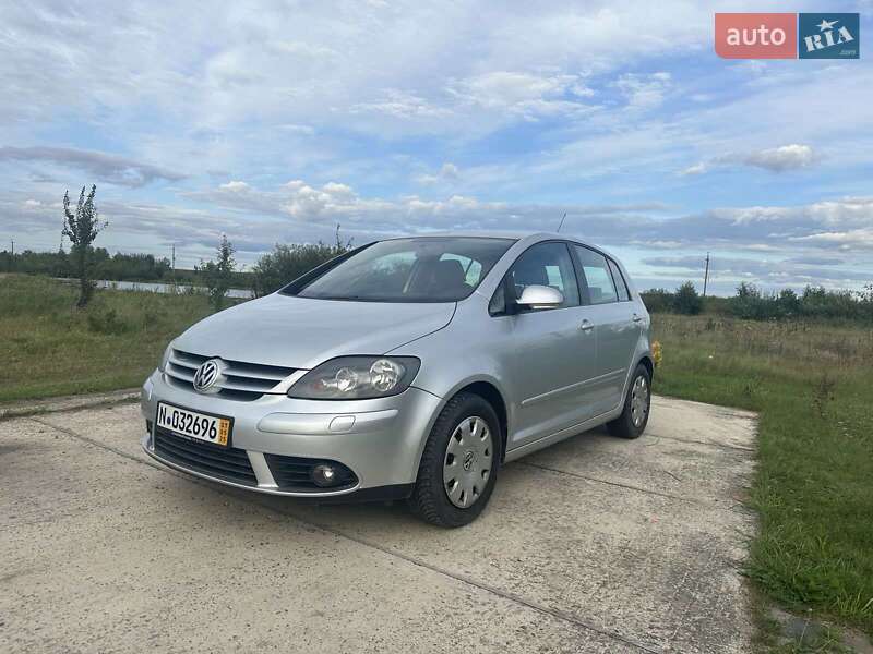 Хэтчбек Volkswagen Golf Plus 2007 в Сарнах