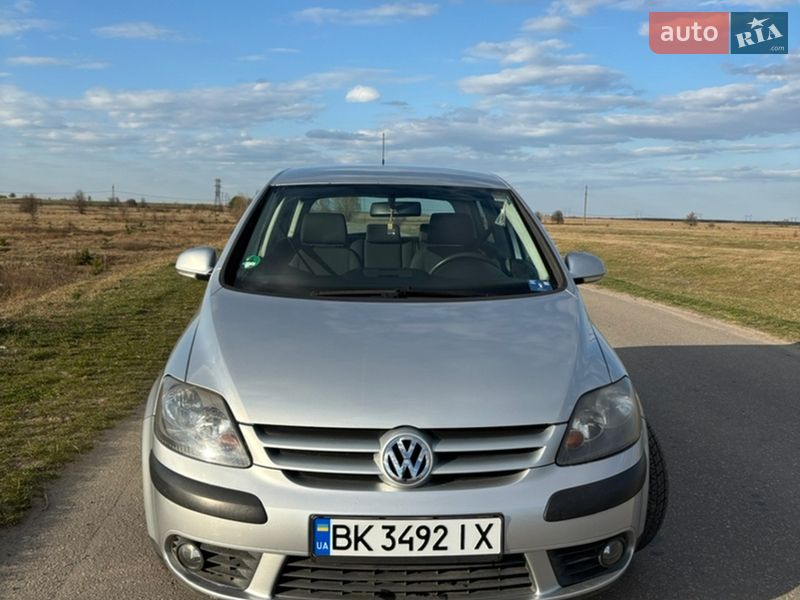 Хэтчбек Volkswagen Golf Plus 2005 в Сарнах