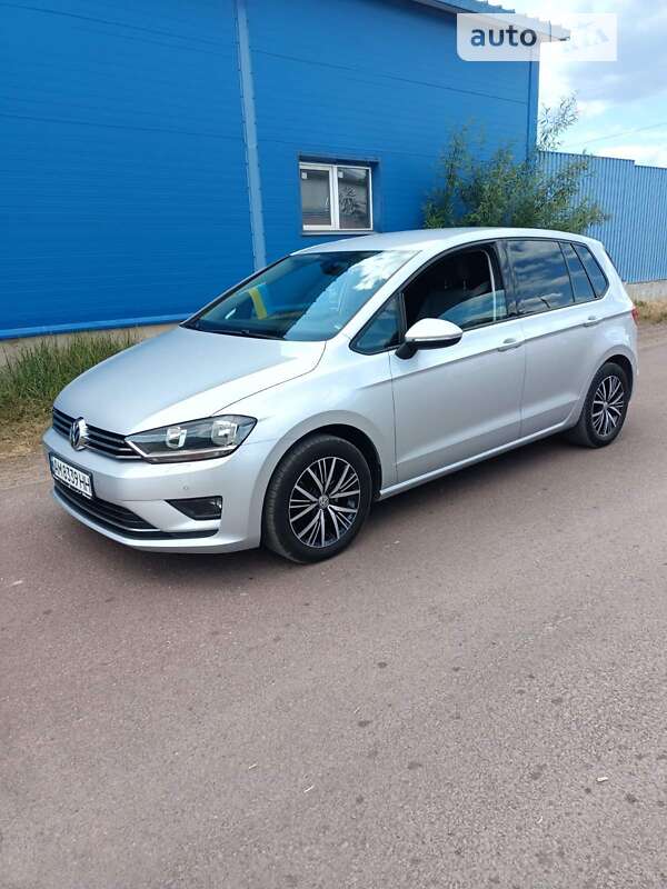 Хэтчбек Volkswagen Golf 2017 в Овруче Хэтчбек Volkswagen Golf 2017 в Овруче