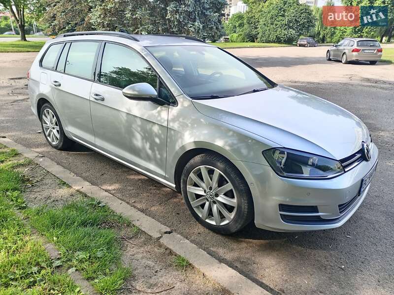 Универсал Volkswagen Golf 2014 в Львове