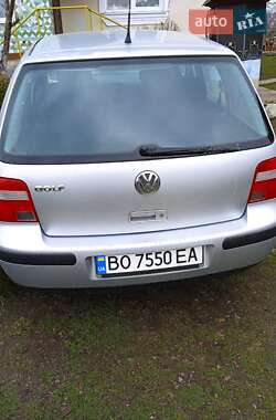 Хетчбек Volkswagen Golf 2002 в Тлумачі