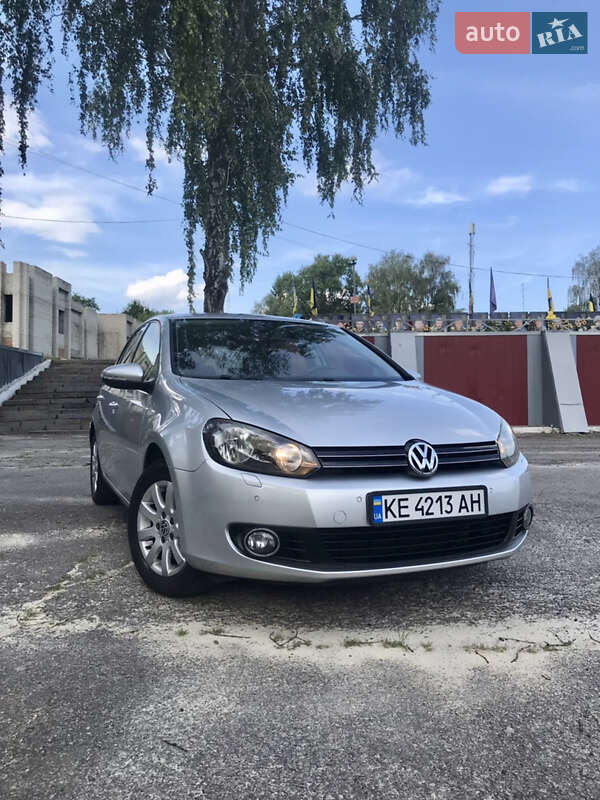 Хэтчбек Volkswagen Golf 2009 в Валках