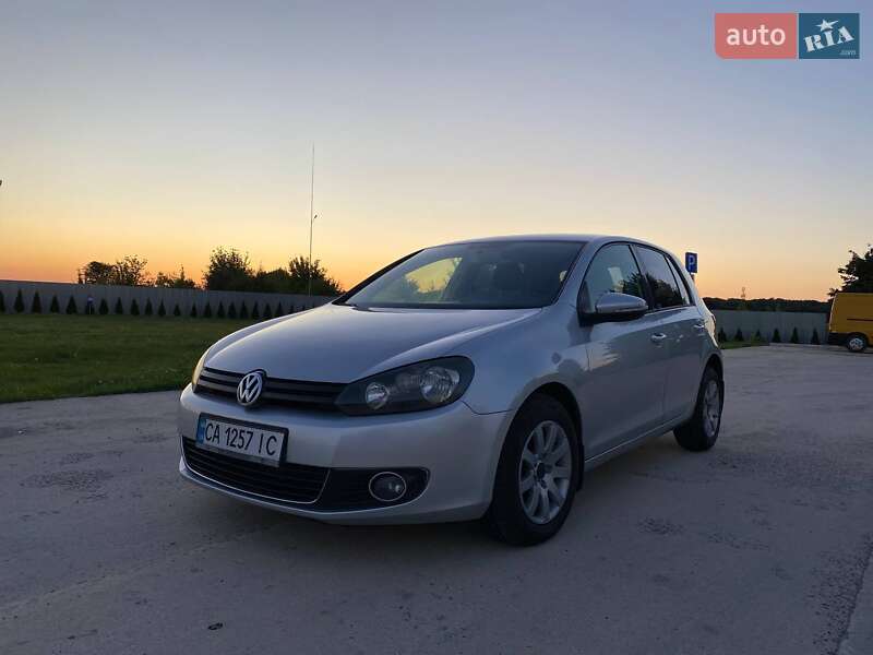Хэтчбек Volkswagen Golf 2009 в Монастырище Хэтчбек Volkswagen Golf 2009 в Монастырище