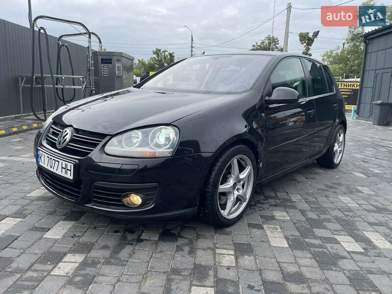Хэтчбек Volkswagen Golf 2006 в Николаеве
