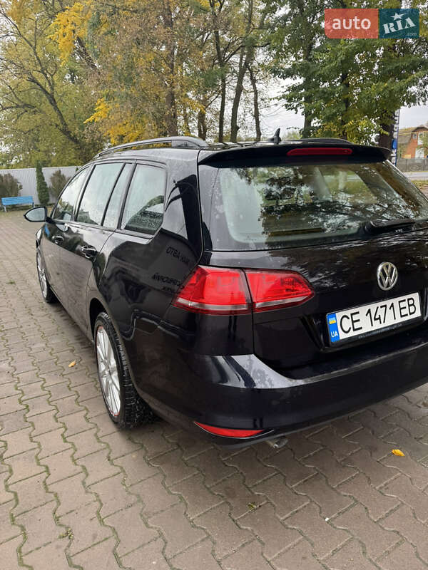 Универсал Volkswagen Golf 2016 в Черновцах