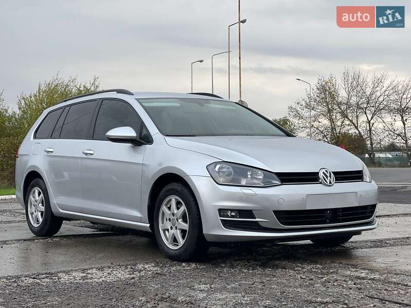 Универсал Volkswagen Golf 2014 в Ужгороде