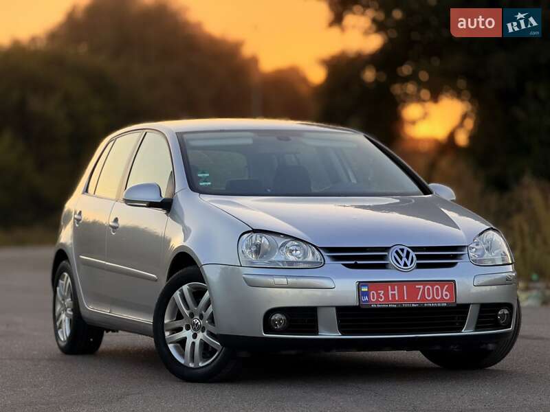 Хэтчбек Volkswagen Golf 2006 в Чернигове