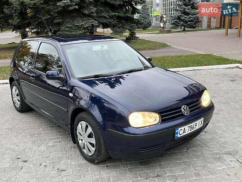 Хэтчбек Volkswagen Golf 2001 в Смеле Хэтчбек Volkswagen Golf 2001 в Смеле