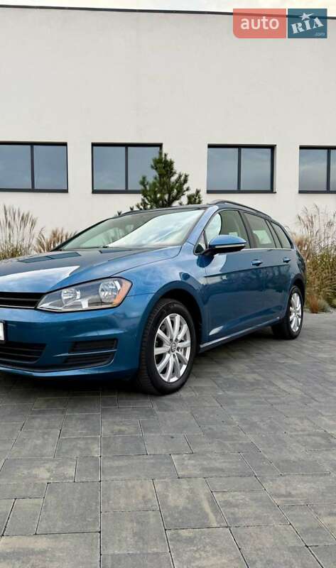 Универсал Volkswagen Golf 2015 в Луцке