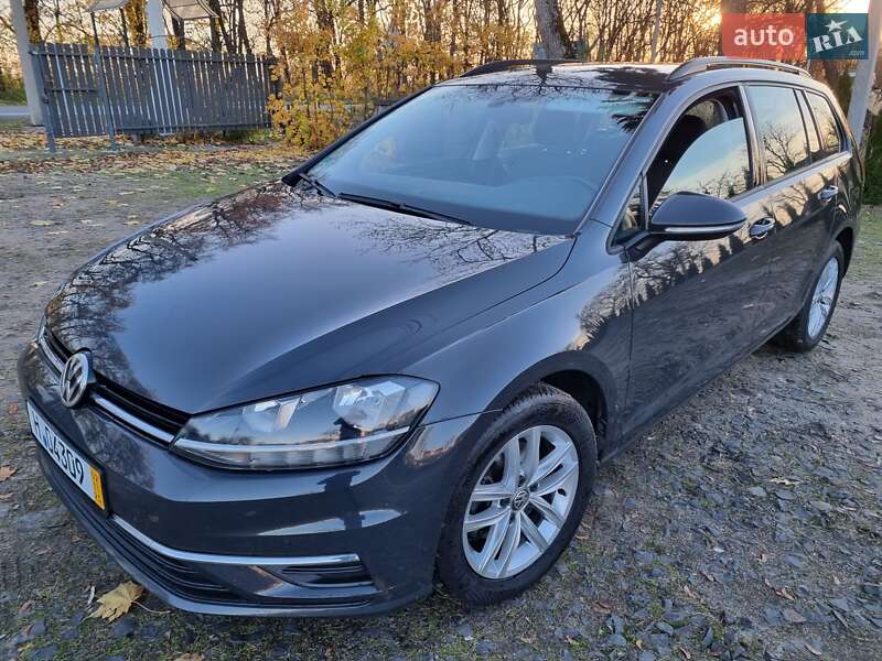 Універсал Volkswagen Golf 2017 в Городку Універсал Volkswagen Golf 2017 в Городку
