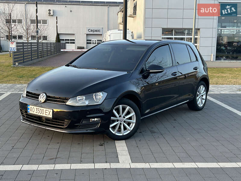 Хэтчбек Volkswagen Golf 2013 в Мукачево Хэтчбек Volkswagen Golf 2013 в Мукачево