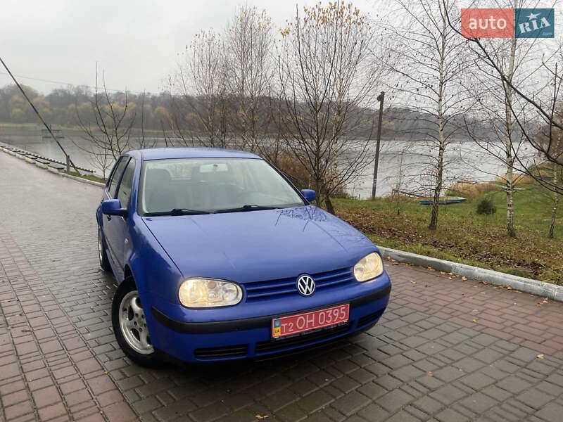 Хэтчбек Volkswagen Golf 2001 в Борщеве Хэтчбек Volkswagen Golf 2001 в Борщеве