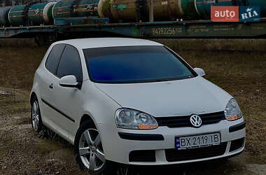 Хэтчбек Volkswagen Golf 2006 в Староконстантинове