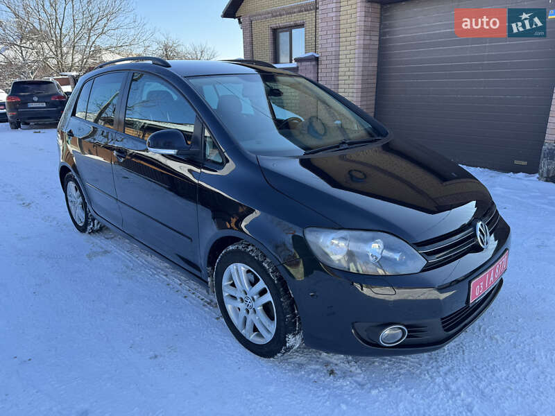 Хэтчбек Volkswagen Golf 2010 в Ахтырке Хэтчбек Volkswagen Golf 2010 в Ахтырке