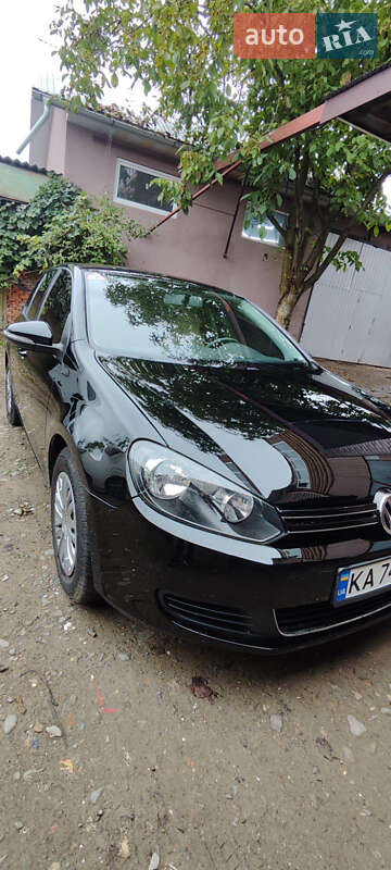 Хэтчбек Volkswagen Golf 2009 в Надворной