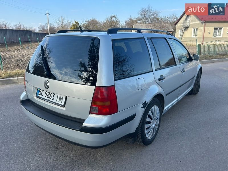 Универсал Volkswagen Golf 1999 в Буске Универсал Volkswagen Golf 1999 в Буске