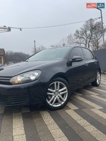 Хэтчбек Volkswagen Golf 2010 в Сваляве