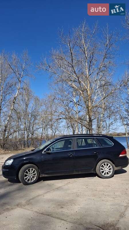 Универсал Volkswagen Golf 2008 в Киеве