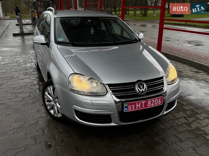 Универсал Volkswagen Golf 2009 в Луцке