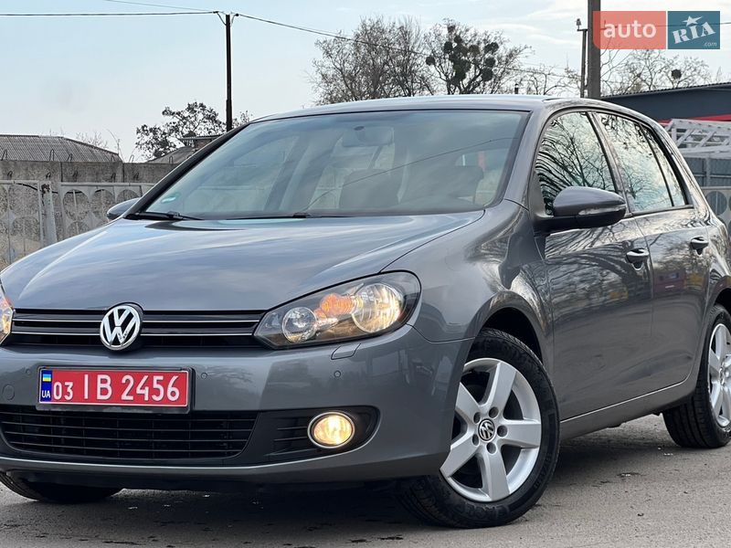 Хетчбек Volkswagen Golf 2009 в Лубнах