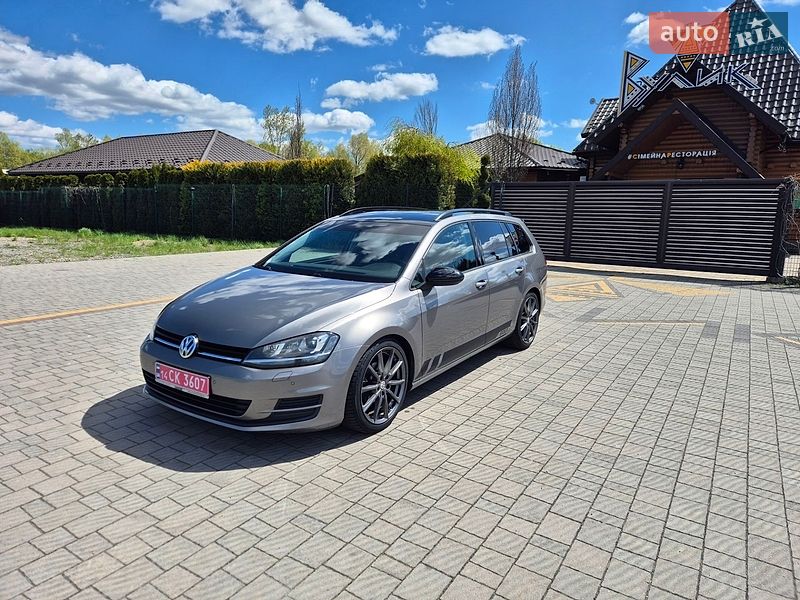 Універсал Volkswagen Golf 2016 в Стрию