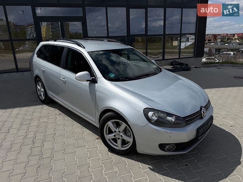 Універсал Volkswagen Golf 2012 в Тернополі