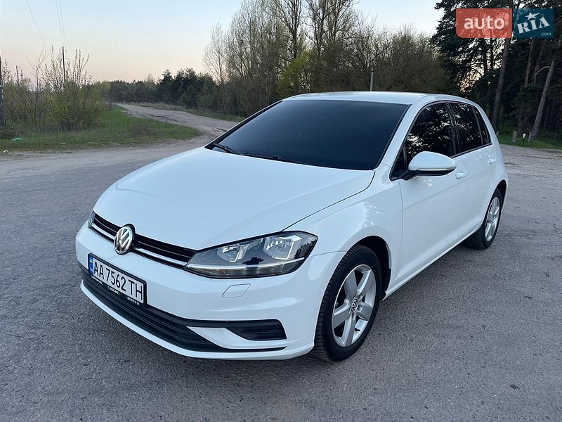 Хэтчбек Volkswagen Golf 2018 в Ахтырке