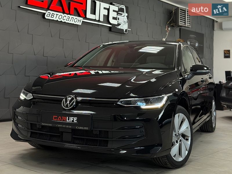 Хетчбек Volkswagen Golf 2025 в Тернополі