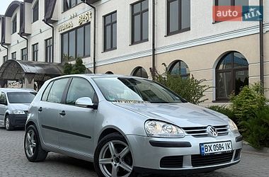 Хетчбек Volkswagen Golf 2004 в Дунаївцях