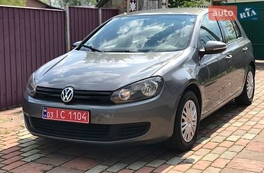 Хэтчбек Volkswagen Golf 2010 в Борзне