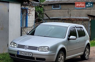Хэтчбек Volkswagen Golf 2003 в Городне