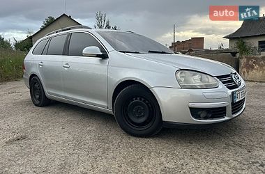 Універсал Volkswagen Golf 2008 в Долині