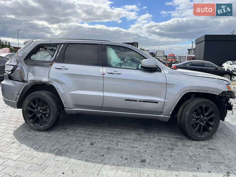 Внедорожник / Кроссовер Jeep Grand Cherokee 2020 в Львове