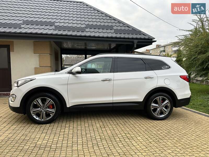 Внедорожник / Кроссовер Hyundai Grand Santa Fe 2015 в Хмельницком