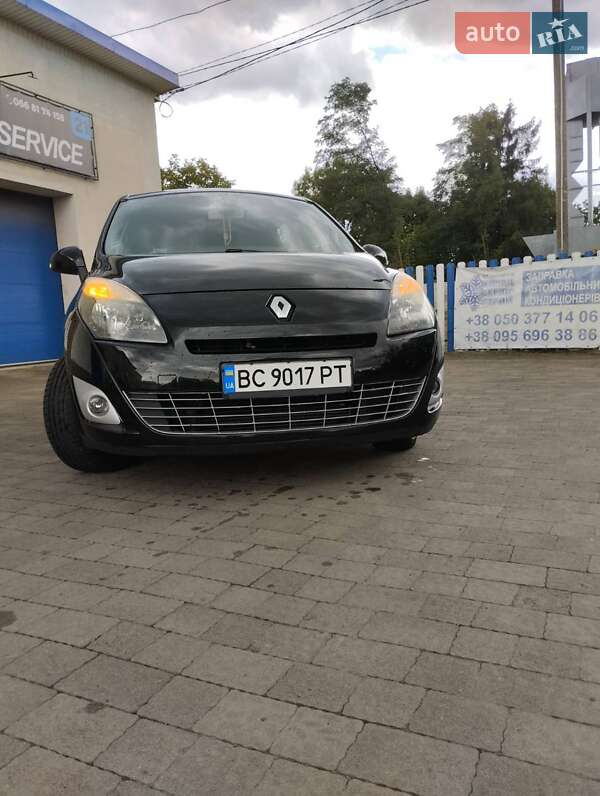 Минивэн Renault Grand Scenic 2011 в Стрые Минивэн Renault Grand Scenic 2011 в Стрые
