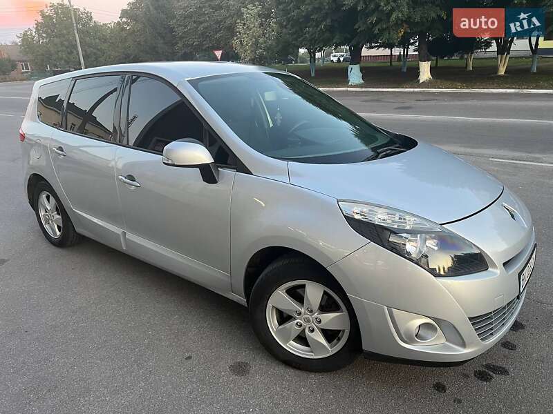 Минивэн Renault Grand Scenic 2010 в Калиновке