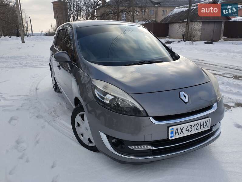 Минивэн Renault Grand Scenic 2013 в Краснограде