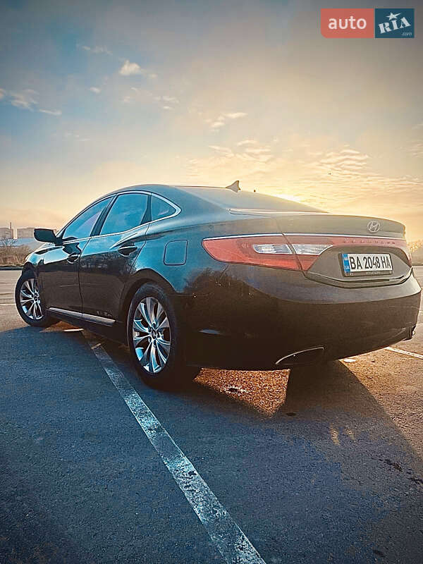 Седан Hyundai Grandeur 2011 в Кропивницком Седан Hyundai Grandeur 2011 в Кропивницком