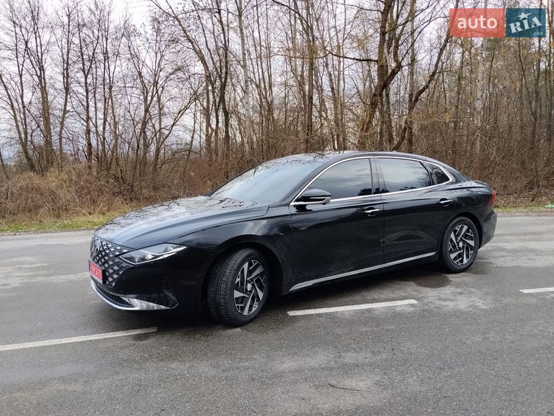 Седан Hyundai Grandeur 2022 в Калиновке
