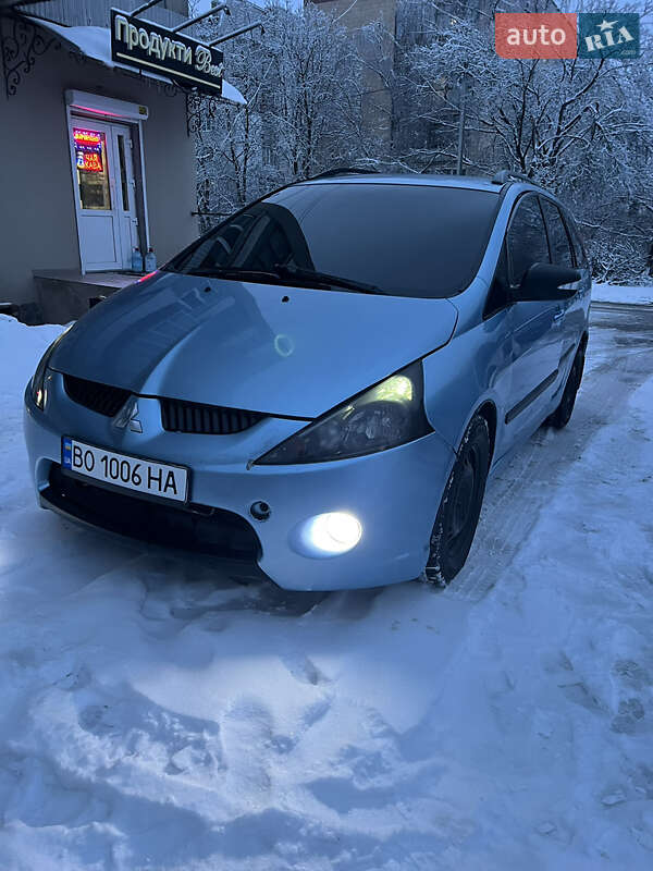 Минивэн Mitsubishi Grandis 2004 в Тернополе