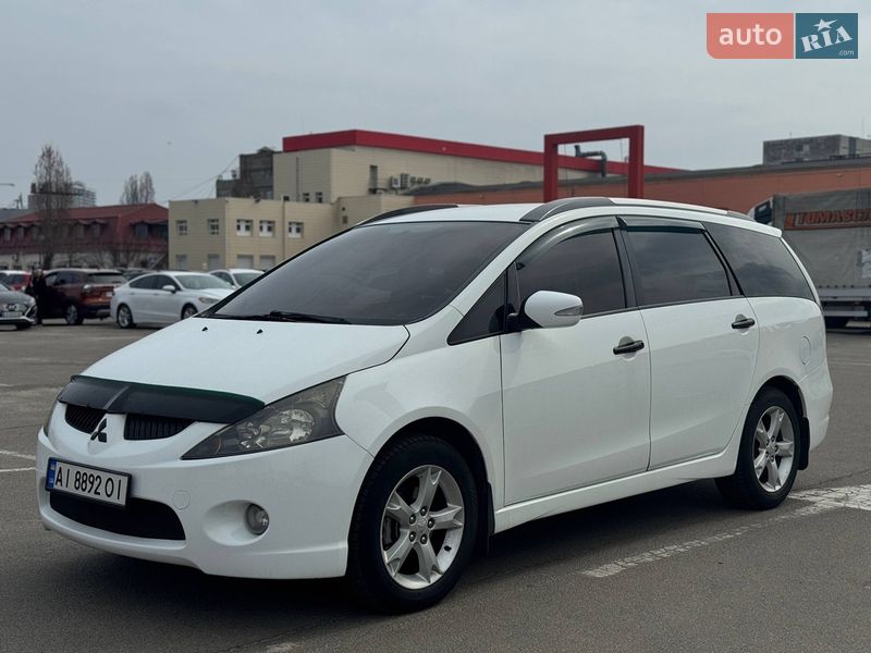 Минивэн Mitsubishi Grandis 2009 в Киеве