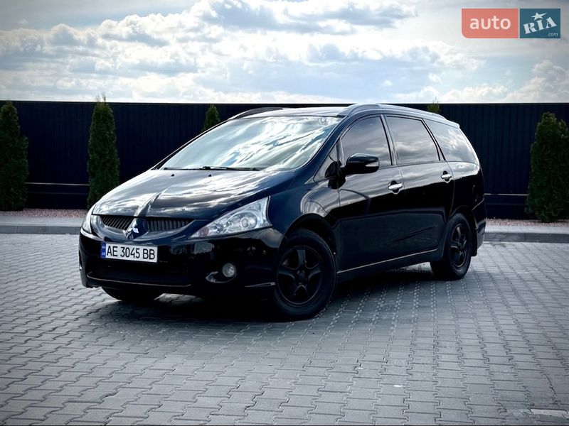 Мінівен Mitsubishi Grandis 2008 в Дніпрі