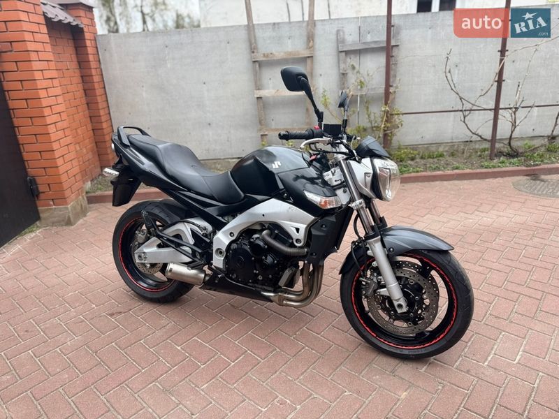 Мотоцикл Без обтекателей (Naked bike) Suzuki GSR 400 2006 в Сновске