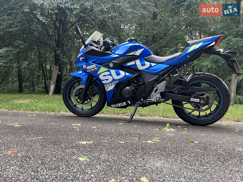 Спортбайк Suzuki GSX 250R 2017 в Броварах Спортбайк Suzuki GSX 250R 2017 в Броварах