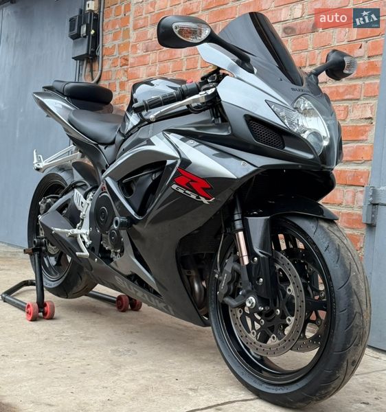 Спортбайк Suzuki GSX-R 750 2007 в Нежине Спортбайк Suzuki GSX-R 750 2007 в Нежине