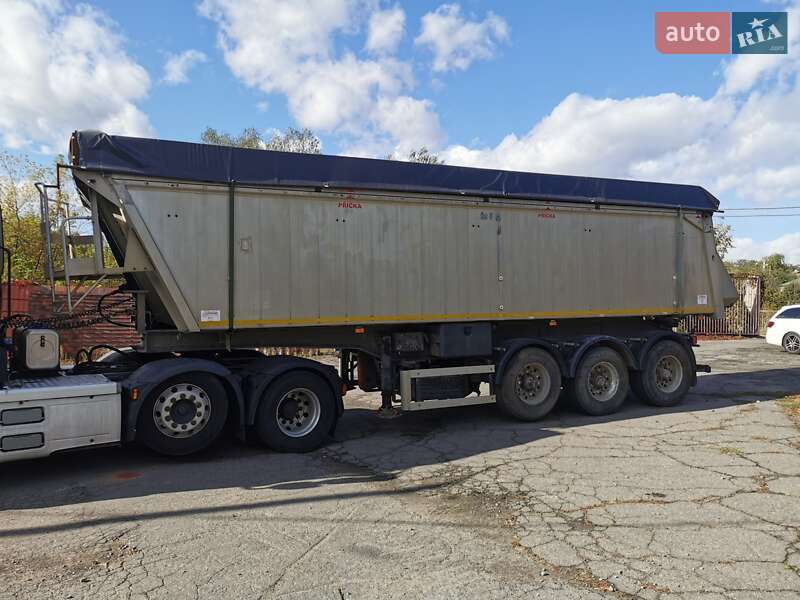 Самосвал полуприцеп Benalu GT 2001 в Умани