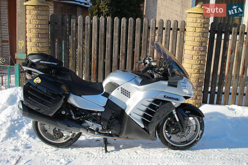 Мотоцикл Спорт-туризм Kawasaki GTR 1400 2011 в Виннице