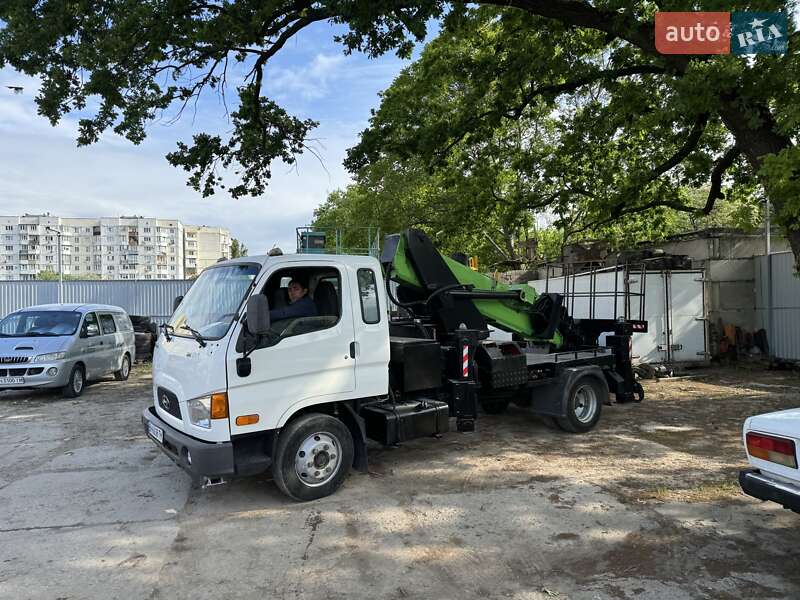 Автовышка Hyundai HD 78 2011 в Одессе