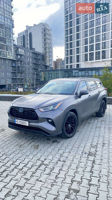 Позашляховик / Кросовер Toyota Highlander 2021 в Львові Позашляховик / Кросовер Toyota Highlander 2021 в Львові